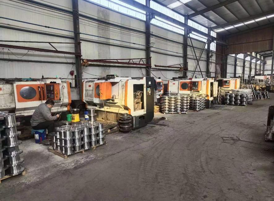 トラクター後部ハブ取付座